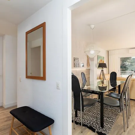Apartment Hauzify I Center