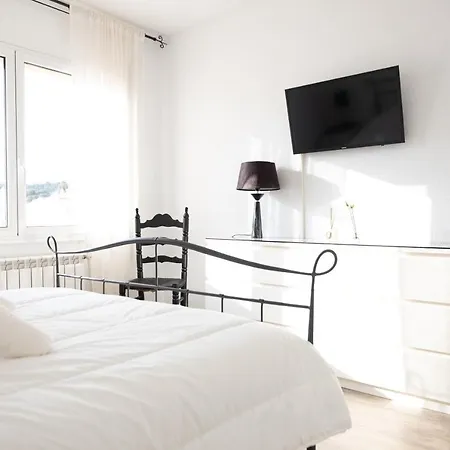 Hauzify I Center Apartment *